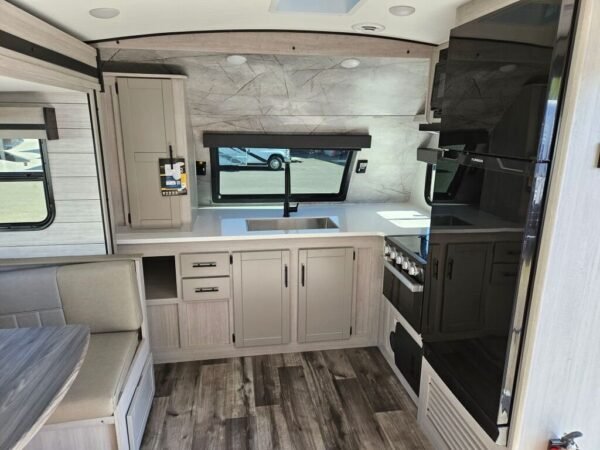 2024-Crossroads-Sunset-Trail-Super-Lite-SS269FK-Travel-Trailer-Stock-E5752-on-sale-at-Poulsbo-RV-4.jpg 2024 Crossroads Sunset Trail Super Lite SS269FK