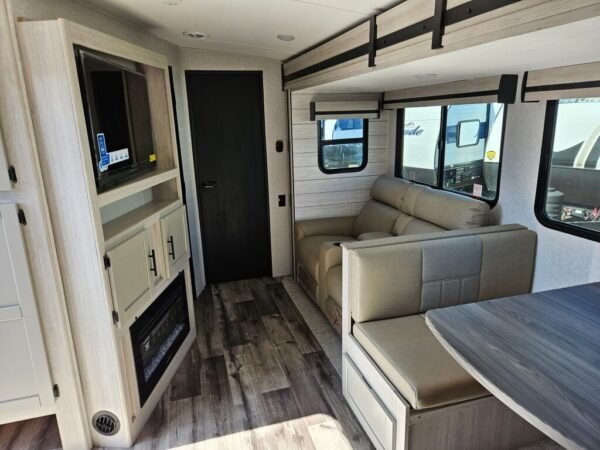 2024-Crossroads-Sunset-Trail-Super-Lite-SS269FK-Travel-Trailer-Stock-E5752-on-sale-at-Poulsbo-RV-5.jpg 2024 Crossroads Sunset Trail Super Lite SS269FK