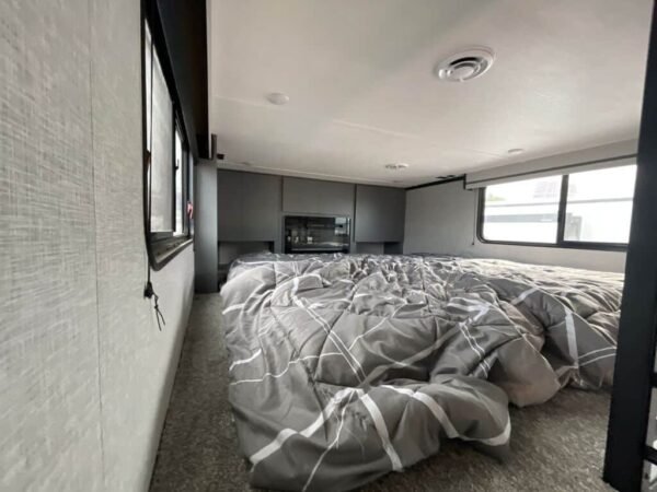 2024-Crossroads-Volante-VL25ML-Destination-Trailer-Stock-K5980-on-sale-at-Poulsbo-RV-11.jpg 2024 Crossroads Volante VL25ML