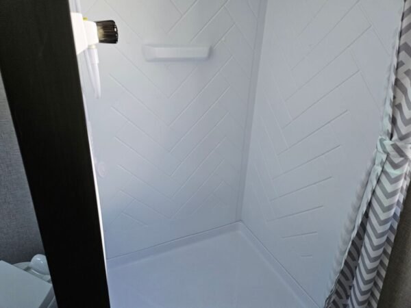 2024-Crossroads-Zinger-ZR380FB-Travel-Trailer-Stock-E5775-on-sale-at-Poulsbo-RV-14.jpg 2024 Crossroads Zinger ZR380FB