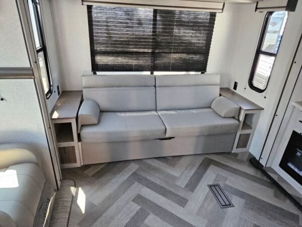 2024-Crossroads-Zinger-ZR380FB-Travel-Trailer-Stock-E5775-on-sale-at-Poulsbo-RV-7.jpg 2024 Crossroads Zinger ZR380FB
