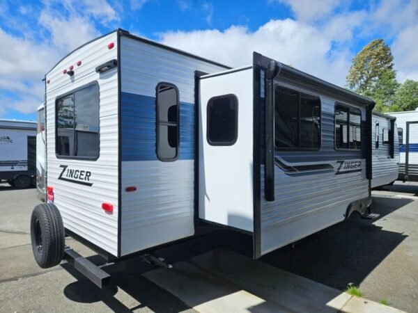 2024-Crossroads-Zinger-ZR380FB-Travel-Trailer-Stock-E5776-on-sale-at-Poulsbo-RV-3.jpg 2024 Crossroads Zinger ZR380FB