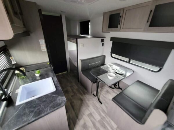 2024-Dutchmen-Kodiak-SE-17SBH-Travel-Trailer-Stock-M3348-on-sale-at-Poulsbo-RV-5.jpg 2024 Dutchmen Kodiak SE 17SBH