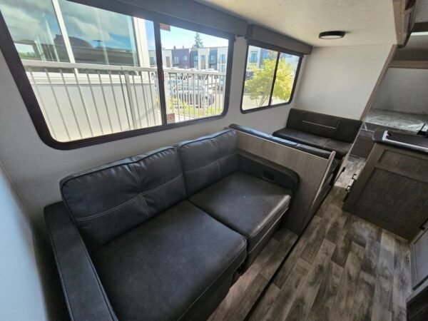 2024-Dutchmen-Kodiak-SE-27SBH-Travel-Trailer-Stock-K5894-on-sale-at-Poulsbo-RV-13.jpg 2024 Dutchmen Kodiak SE 27SBH