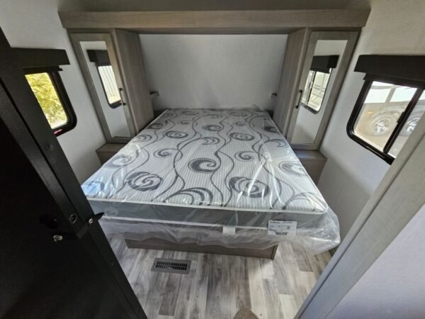 2024-Dutchmen-Kodiak-SE-27SBH-Travel-Trailer-Stock-K5894-on-sale-at-Poulsbo-RV-6.jpg 2024 Dutchmen Kodiak SE 27SBH