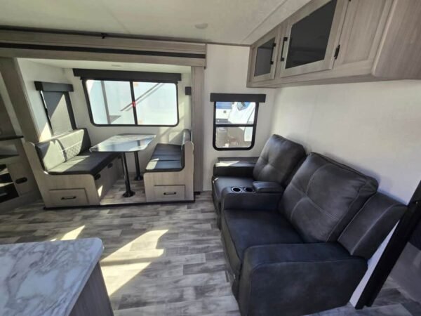 2024-Dutchmen-Kodiak-Ultra-Lite-242RBSL-Travel-Trailer-Stock-K5939-on-sale-at-Poulsbo-RV-4.jpg 2024 Dutchmen Kodiak Ultra-Lite 242RBSL