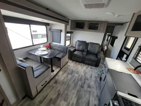 2024-Dutchmen-Kodiak-Ultra-Lite-242RBSL-Travel-Trailer-Stock-M3411-on-sale-at-Poulsbo-RV-6.jpg 2024 Dutchmen Kodiak Ultra-Lite 242RBSL