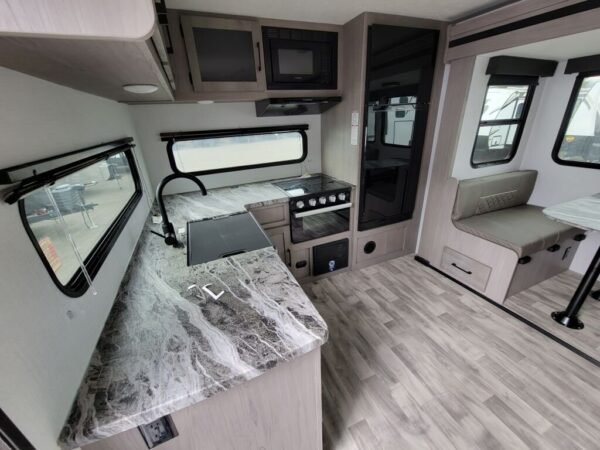 2024-Dutchmen-Kodiak-Ultra-Lite-257RKSL-Travel-Trailer-Stock-F1213-on-sale-at-Poulsbo-RV-5.jpg 2024 Dutchmen Kodiak Ultra-Lite 257RKSL
