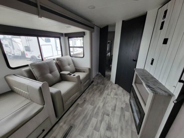 2024-Dutchmen-Kodiak-Ultra-Lite-257RKSL-Travel-Trailer-Stock-F1213-on-sale-at-Poulsbo-RV-7.jpg 2024 Dutchmen Kodiak Ultra-Lite 257RKSL