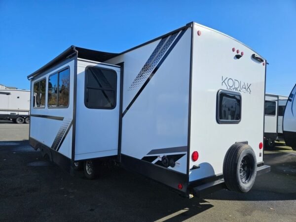 2024-Dutchmen-Kodiak-Ultra-Lite-296BHSL-Travel-Trailer-Stock-E5714-on-sale-at-Poulsbo-RV-2.jpg 2024 Dutchmen Kodiak Ultra-Lite 296BHSL