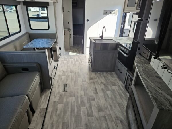 2024-Dutchmen-Kodiak-Ultra-Lite-296BHSL-Travel-Trailer-Stock-E5714-on-sale-at-Poulsbo-RV-9.jpg 2024 Dutchmen Kodiak Ultra-Lite 296BHSL