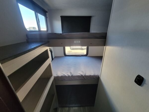 2024-Dutchmen-Kodiak-Ultra-Lite-302BHSL-Travel-Trailer-Stock-M3413-on-sale-at-Poulsbo-RV-14.jpg 2024 Dutchmen Kodiak Ultra-Lite 302BHSL