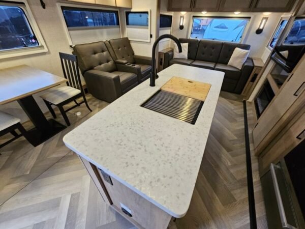 2024-Ember-Touring-Edition-29MRS-Travel-Trailer-Stock-S642A-on-sale-at-Poulsbo-RV-19.jpg 2024 Ember Touring Edition 29MRS