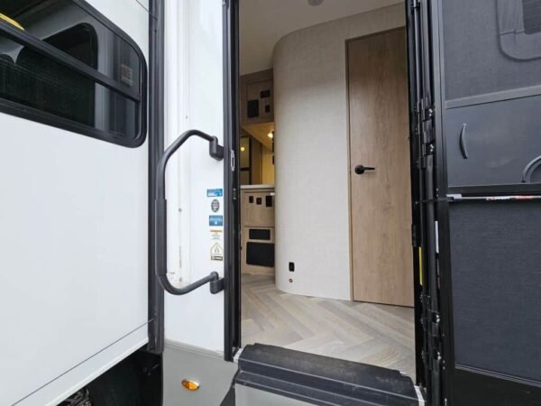2024-Ember-Touring-Edition-29MRS-Travel-Trailer-Stock-S642A-on-sale-at-Poulsbo-RV-4.jpg 2024 Ember Touring Edition 29MRS