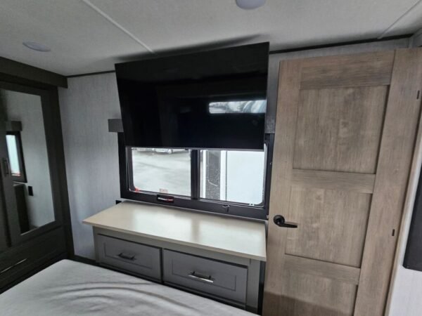 2024-Grand-Design-Momentum-414M-Fifth-Wheel-Stock-CCP4920A-on-sale-at-Poulsbo-RV-14.jpg 2024 Grand Design Momentum 414M