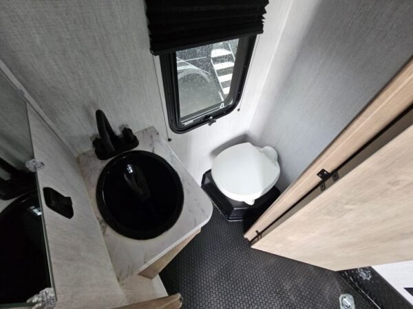 2024-Grand-Design-Momentum-414M-Fifth-Wheel-Stock-CCP4920A-on-sale-at-Poulsbo-RV-6.jpg 2024 Grand Design Momentum 414M