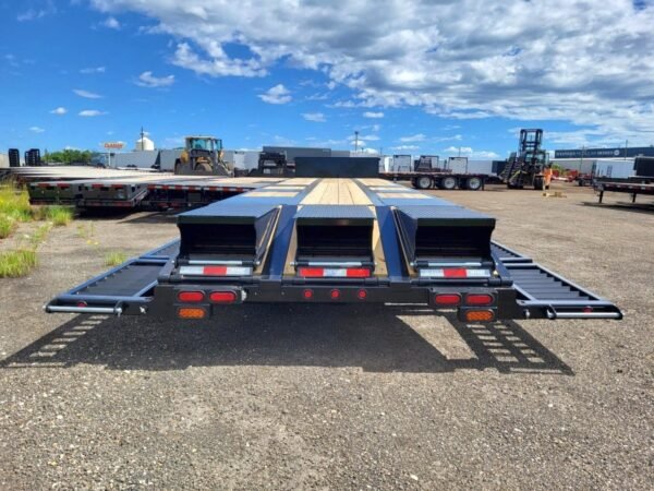 2024-behnke-fifth-wheel-high-clearance-sprayer-152929.jpg 2025 Behnke Fifth Wheel High Clearance Sprayer Trailer