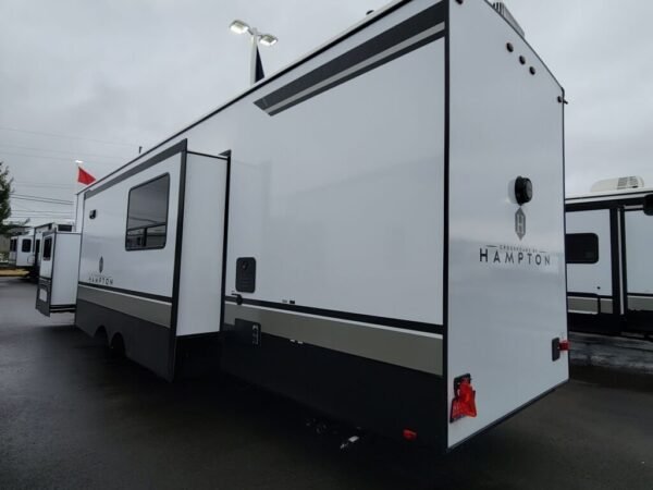 2025-Crossroads-Hampton-HP390PVL-Destination-Trailer-Stock-M3492-on-sale-at-Poulsbo-RV-2.jpg 2025 Crossroads Hampton HP390PVL