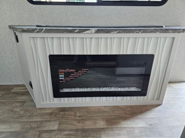 2025-Crossroads-Hampton-HP390PVL-Travel-Trailer-Stock-S667-on-sale-at-Poulsbo-RV-18.jpg 2025 Crossroads Hampton HP390PVL