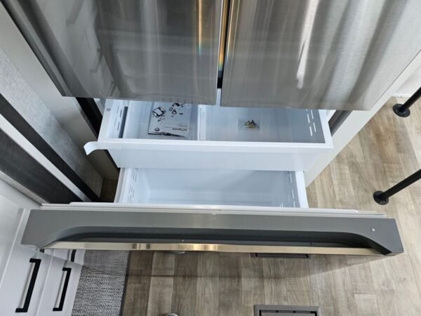 2025-Crossroads-Hampton-HP390PVL-Travel-Trailer-Stock-S667-on-sale-at-Poulsbo-RV-21.jpg 2025 Crossroads Hampton HP390PVL
