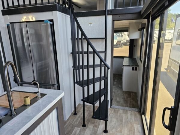 2025-Crossroads-Hampton-HP390PVL-Travel-Trailer-Stock-S667-on-sale-at-Poulsbo-RV-24.jpg 2025 Crossroads Hampton HP390PVL