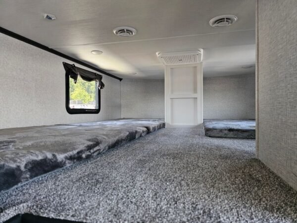 2025-Crossroads-Hampton-HP390PVL-Travel-Trailer-Stock-S667-on-sale-at-Poulsbo-RV-25.jpg 2025 Crossroads Hampton HP390PVL