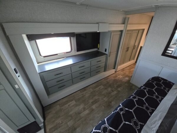 2025-Crossroads-Redwood-RW4200FL-Fifth-Wheel-Stock-M3508-on-sale-at-Poulsbo-RV-11.jpg 2025 Crossroads Redwood RW4200FL