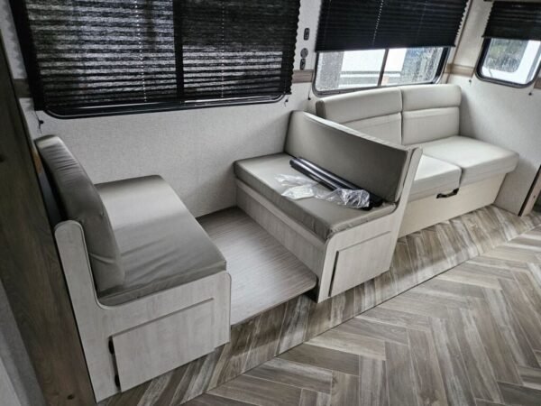 2025-Crossroads-Zinger-390DB-Travel-Trailer-Stock-E5820-on-sale-at-Poulsbo-RV-6.jpg 2025 Crossroads Zinger 390DB