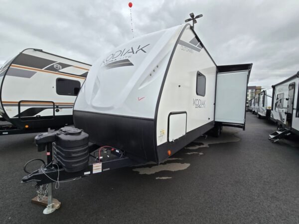 2025-Dutchmen-Kodiak-302BHSL-Travel-Trailer-Stock-K6032-on-sale-at-Poulsbo-RV-13-scaled-1.jpg 2025 Dutchmen Kodiak Ultra-Lite 302BHSL