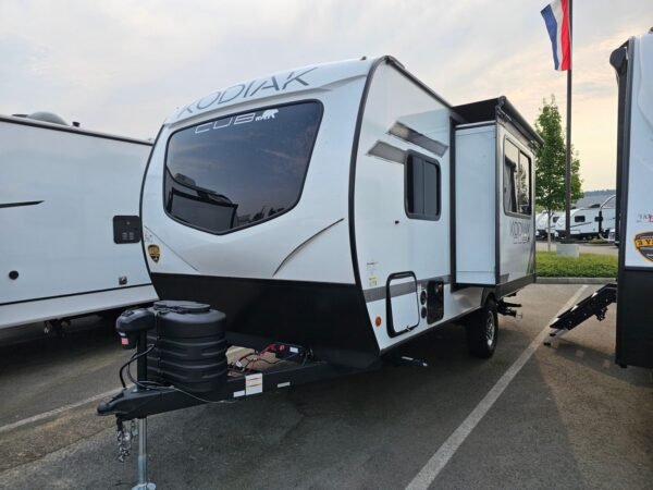2025-Dutchmen-Kodiak-Cub-160RB-Travel-Trailer-Stock-S659-on-sale-at-Poulsbo-RV-31-scaled-1.jpg 2025 Dutchmen Kodiak Cub 160RB