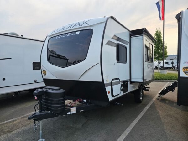 2025-Dutchmen-Kodiak-Cub-160RB-Travel-Trailer-Stock-S659-on-sale-at-Poulsbo-RV.jpg 2025 Dutchmen Kodiak Cub 160RB