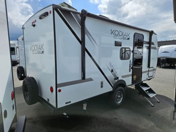 2025-Dutchmen-Kodiak-Cub-162BH-Travel-Trailer-Stock-E5792-on-sale-at-Poulsbo-RV-3.jpg 2025 Dutchmen Kodiak Cub 162BH