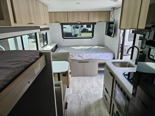 2025-Dutchmen-Kodiak-Cub-162BH-Travel-Trailer-Stock-E5792-on-sale-at-Poulsbo-RV-9.jpg 2025 Dutchmen Kodiak Cub 162BH
