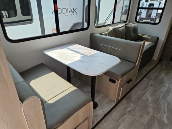 2025-Dutchmen-Kodiak-Ultimate-3321BHSL-Travel-Trailer-Stock-E5796-on-sale-at-Poulsbo-RV-7.jpg 2025 Dutchmen Kodiak Ultimate 3321BHSL