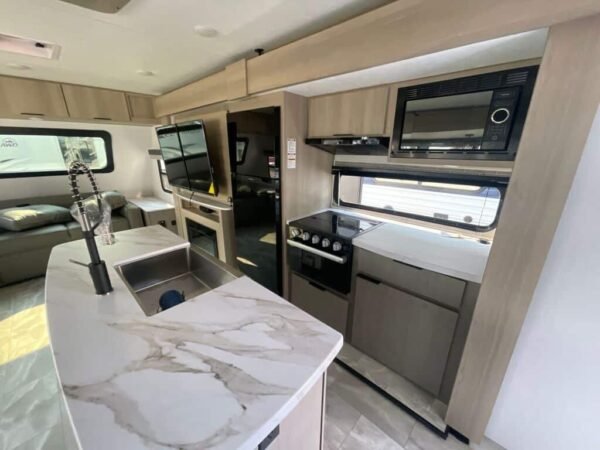 2025-Dutchmen-Kodiak-Ultimate-3371FLSL-Travel-Trailer-Stock-K6014-on-sale-at-Poulsbo-RV-8.jpg 2025 Dutchmen Kodiak Ultimate 3371FLSL