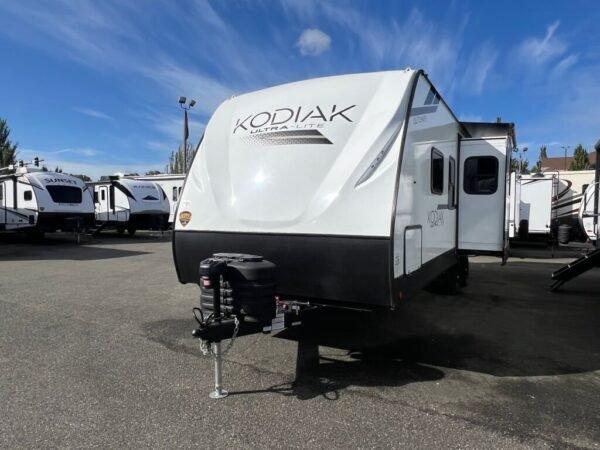 2025-Dutchmen-Kodiak-Ultra-Lite-242RBSL-Travel-Trailer-Stock-S672-on-sale-at-Poulsbo-RV-1.jpg 2025 Dutchmen Kodiak Ultra-Lite 242RBSL