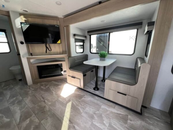 2025-Dutchmen-Kodiak-Ultra-Lite-242RBSL-Travel-Trailer-Stock-S672-on-sale-at-Poulsbo-RV-13.jpg 2025 Dutchmen Kodiak Ultra-Lite 242RBSL
