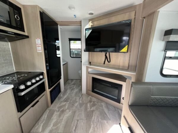 2025-Dutchmen-Kodiak-Ultra-Lite-242RBSL-Travel-Trailer-Stock-S672-on-sale-at-Poulsbo-RV-15.jpg 2025 Dutchmen Kodiak Ultra-Lite 242RBSL