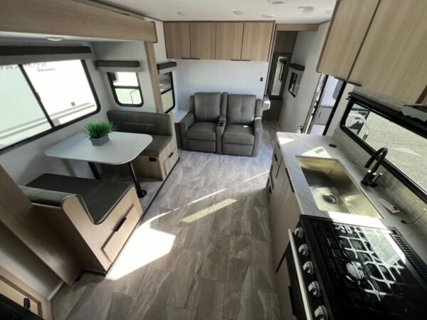 2025-Dutchmen-Kodiak-Ultra-Lite-242RBSL-Travel-Trailer-Stock-S672-on-sale-at-Poulsbo-RV-20.jpg 2025 Dutchmen Kodiak Ultra-Lite 242RBSL