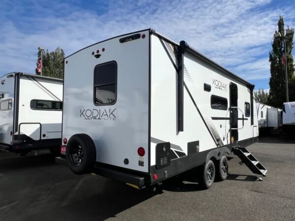 2025-Dutchmen-Kodiak-Ultra-Lite-242RBSL-Travel-Trailer-Stock-S672-on-sale-at-Poulsbo-RV-3.jpg 2025 Dutchmen Kodiak Ultra-Lite 242RBSL