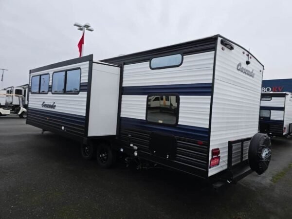 2025-Forest-River-Cascade-26DBH-Travel-Trailer-Stock-FCM628-on-sale-at-Poulsbo-RV-2.jpg 2025 Forest River Cascade 26DBH