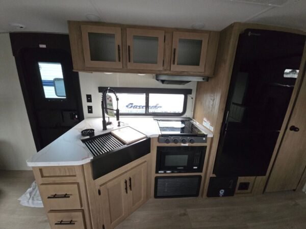 2025-Forest-River-Cascade-26DBH-Travel-Trailer-Stock-FCM628-on-sale-at-Poulsbo-RV-7.jpg 2025 Forest River Cascade 26DBH