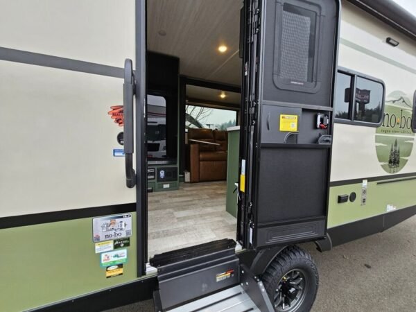 2025-Forest-River-No-Boundaries-19-Series-NB19.4-Travel-Trailer-Stock-S721-on-sale-at-Poulsbo-RV-4.jpg 2025 Forest River No Boundaries NB19.4