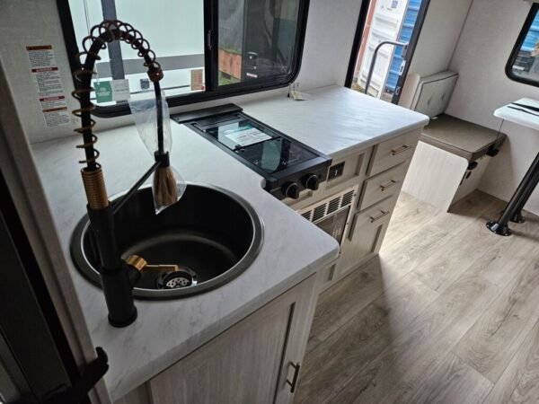 2025-Forest-River-R-Pod-RP-198-Travel-Trailer-Stock-E5829-on-sale-at-Poulsbo-RV-10.jpg 2025 Forest River R-Pod RP-198