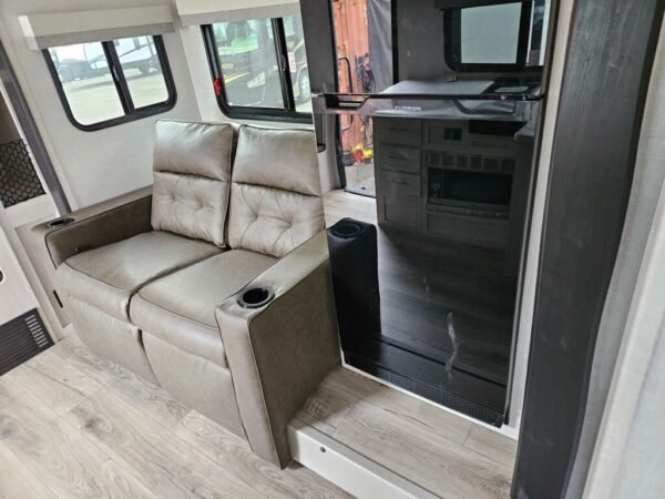 2025-Forest-River-R-Pod-RP-198-Travel-Trailer-Stock-E5829-on-sale-at-Poulsbo-RV-11.jpg 2025 Forest River R-Pod RP-198