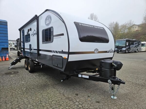 2025-Forest-River-R-Pod-RP-198-Travel-Trailer-Stock-E5829-on-sale-at-Poulsbo-RV.jpg 2025 Forest River R-Pod RP-198