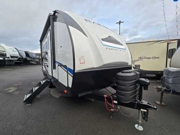 2025-Forest-River-Rainier-19RB-Travel-Trailer-Stock-RNK131-on-sale-at-Poulsbo-RV.jpg 2025 Forest River Rainier 19RB