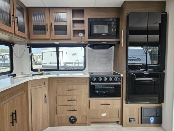 2025-Forest-River-Wildcat-304MBX-Travel-Trailer-Stock-S695-on-sale-at-Poulsbo-RV-10.jpg 2025 Forest River Wildcat 304MBX
