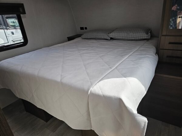 2025-Forest-River-Wildcat-304MBX-Travel-Trailer-Stock-S695-on-sale-at-Poulsbo-RV-22.jpg 2025 Forest River Wildcat 304MBX