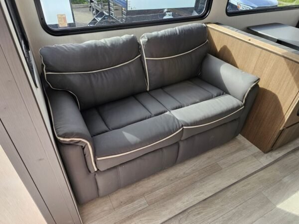 2025-Forest-River-Wildcat-304MBX-Travel-Trailer-Stock-S695-on-sale-at-Poulsbo-RV-5.jpg 2025 Forest River Wildcat 304MBX